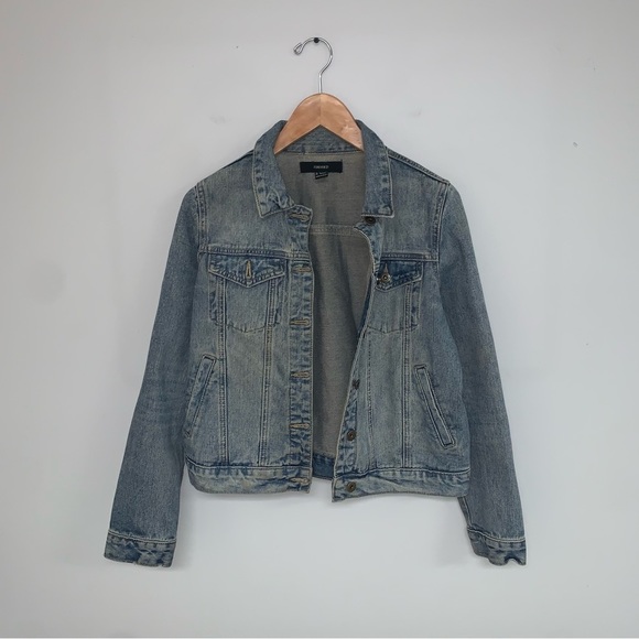 Forever 21 Jean Jacket Women’s Size Small Vintage Blue Wash Cotton Denim  Button - Picture 3 of 7
